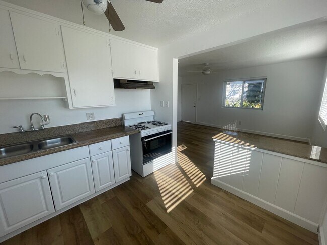 Building Photo - Felton St.