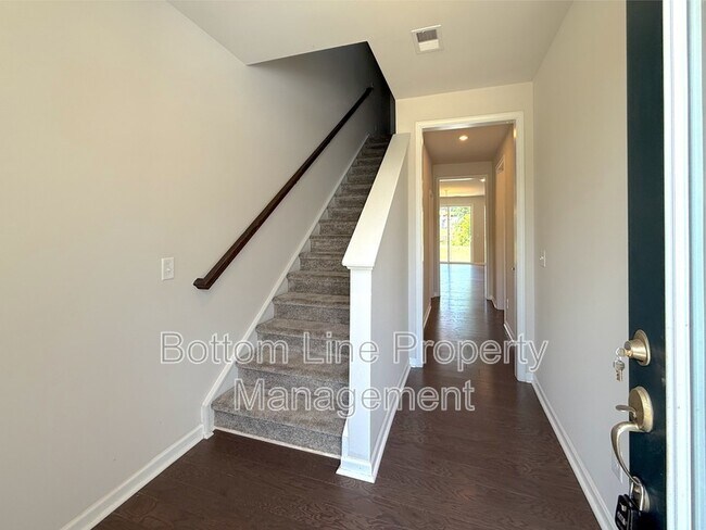 Foto del edificio - 9013 Widden Wy