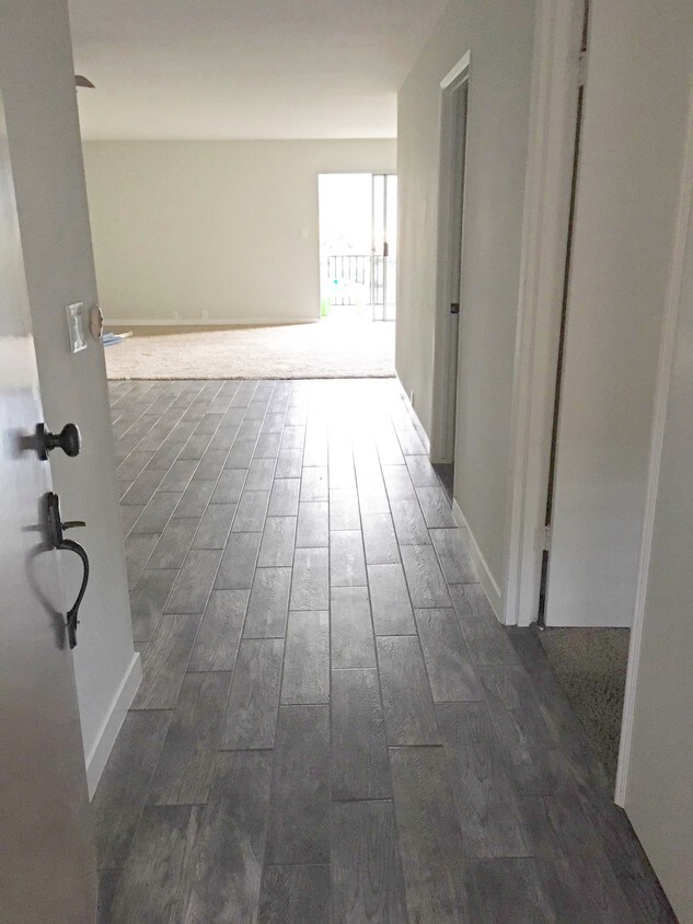 Plank Flooring - 1011 La Ventana Ct