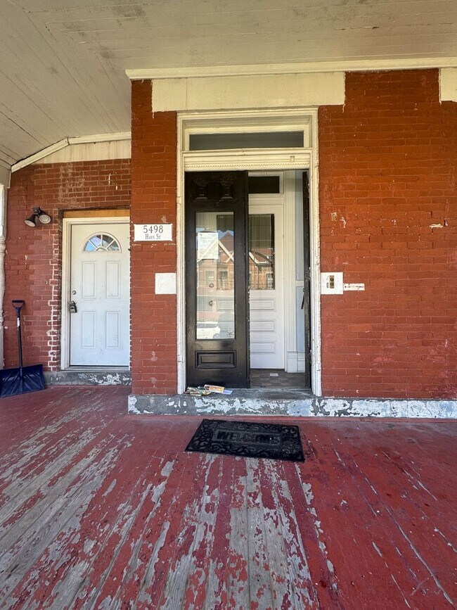 Foto del edificio - 5498 Hays Street