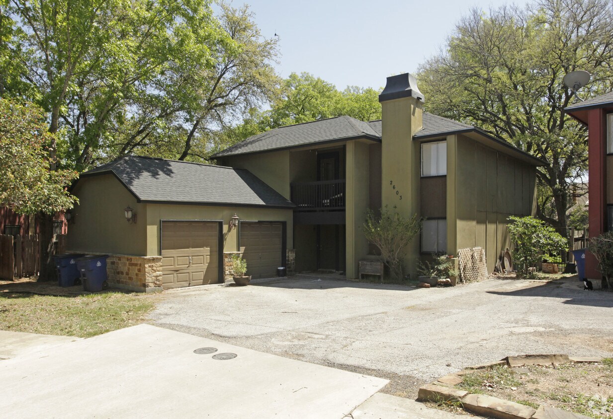 Summer Creek Duplexes 26002605 Bridgeway Ct Austin, TX