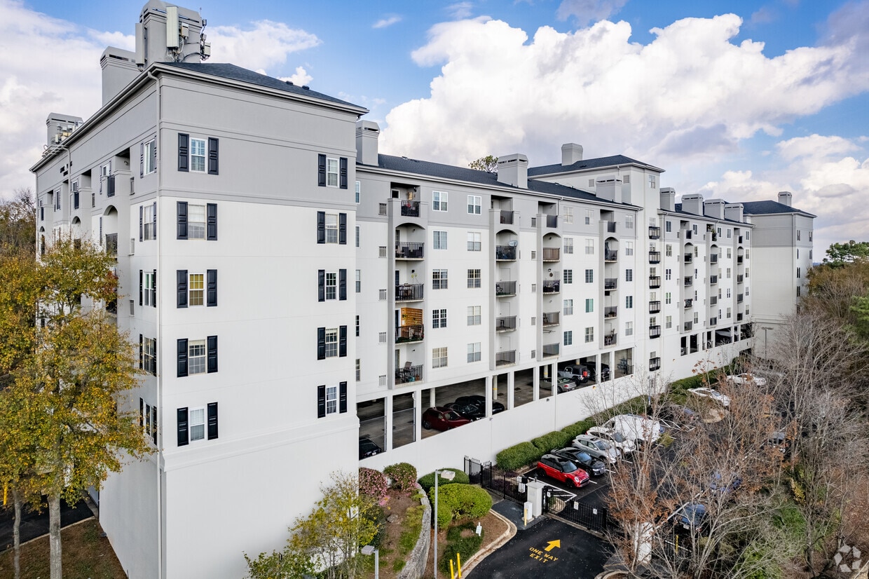 Lenox Villas Condominium Apartments in Atlanta, GA