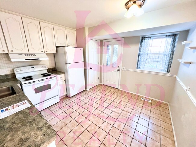 Foto del edificio - Spacious 2 Bed, 1.5 Bath Condo/Townhome in...