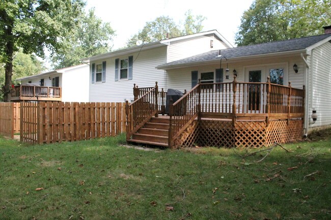 Exterior Back - 9201 Quick Fox