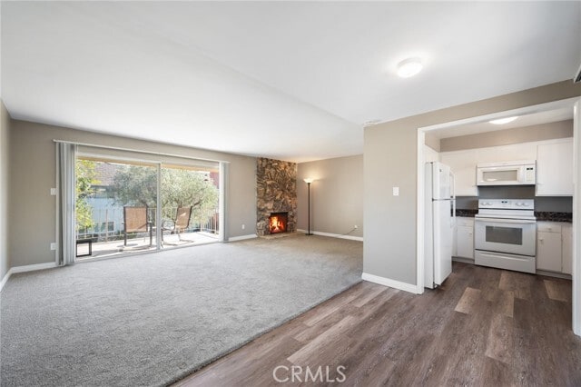 Foto del edificio - 22945 Nadine Cir