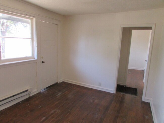 Foto del edificio - End Unit of a Duplex