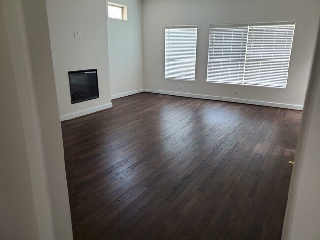 Foto del edificio - 9416 Glenfield Ct