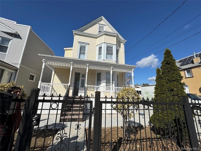 Photo - 88-36 77th St House