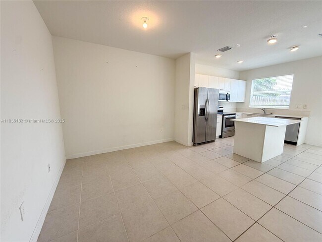 Building Photo - 12440 NW 23rd Ct
