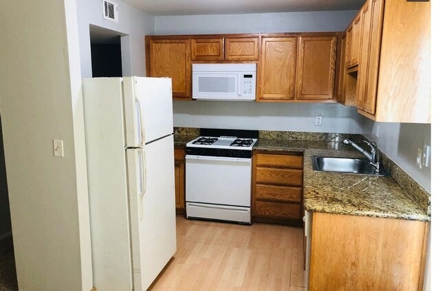 Building Photo - Charming 3BR Condo in Vacaville