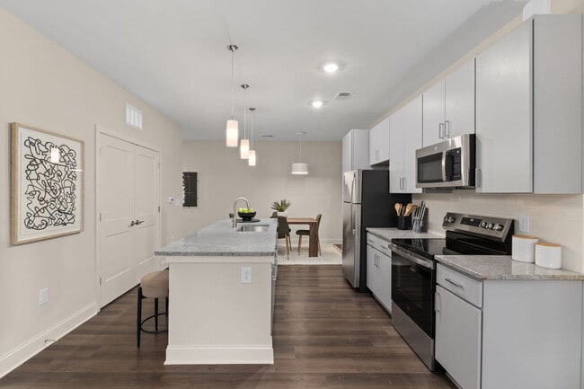 Patrick's Pointe apartments — community photo - Patrick's Pointe