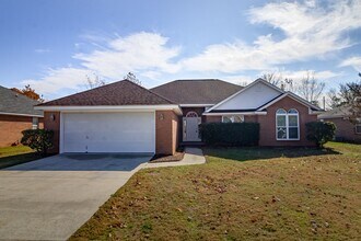 Building Photo - 324 Taylor Cir