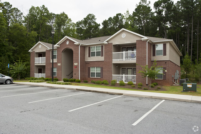 Building Photo - Skyline Trace Apartments