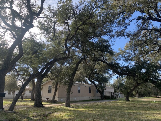 Building Photo - 417 Coleto Dr
