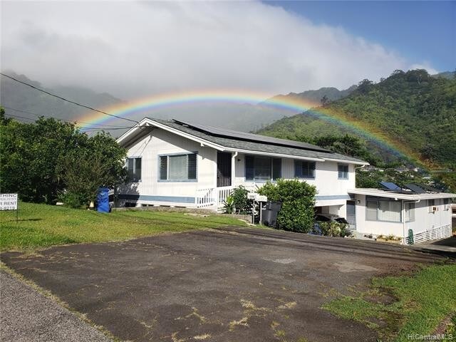 Building Photo - 3559A Manoa Rd