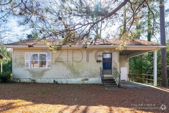 Building Photo - 964 W Ormond Terrace