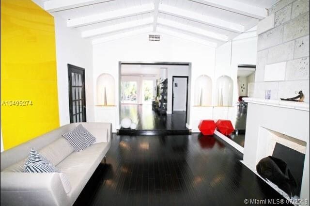 Foto principal - 1368 Normandy Dr