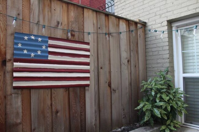 Private Patio - 315 G St NE