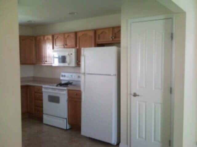 Kitchen - 3824 Balmoral Dr