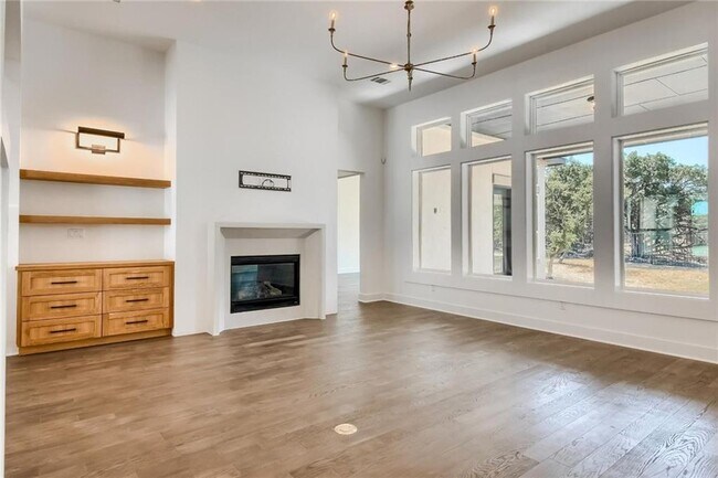 Building Photo - 11831 Mesa Verde Dr