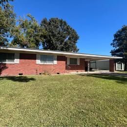 Foto del edificio - 1106 Ridge Rd