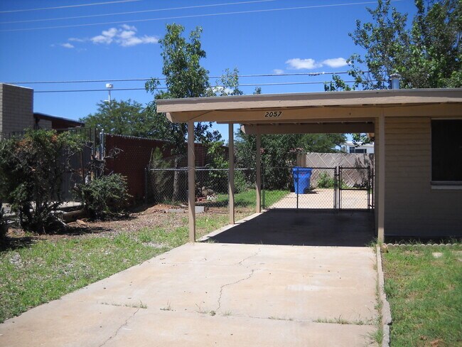 Building Photo - 3BR/1BA, 981 sq.ft. rental in Sierra Vista...