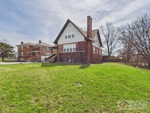 Building Photo - 398 W Lincoln Hwy