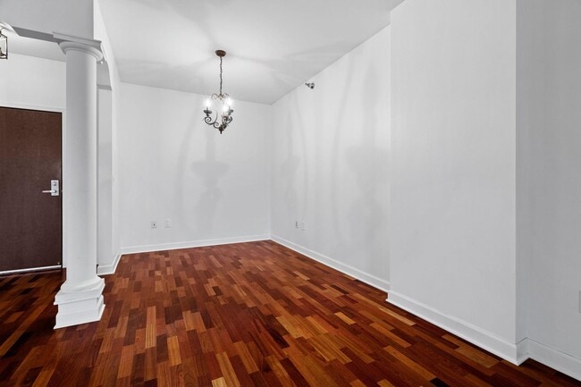 Building Photo - 317 Groveland Avenue 521