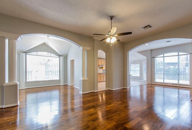 Foto del edificio - 1230 Sienna Hill Dr