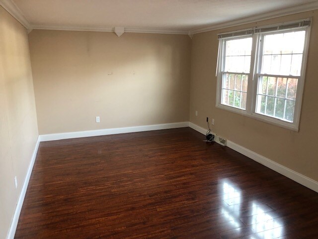 Building Photo - 1820 Higby Dr