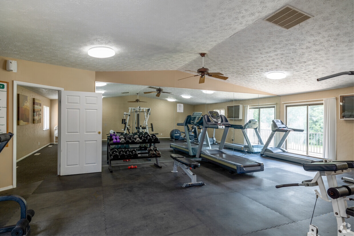 Primary Photo - Hillbrook Apartments