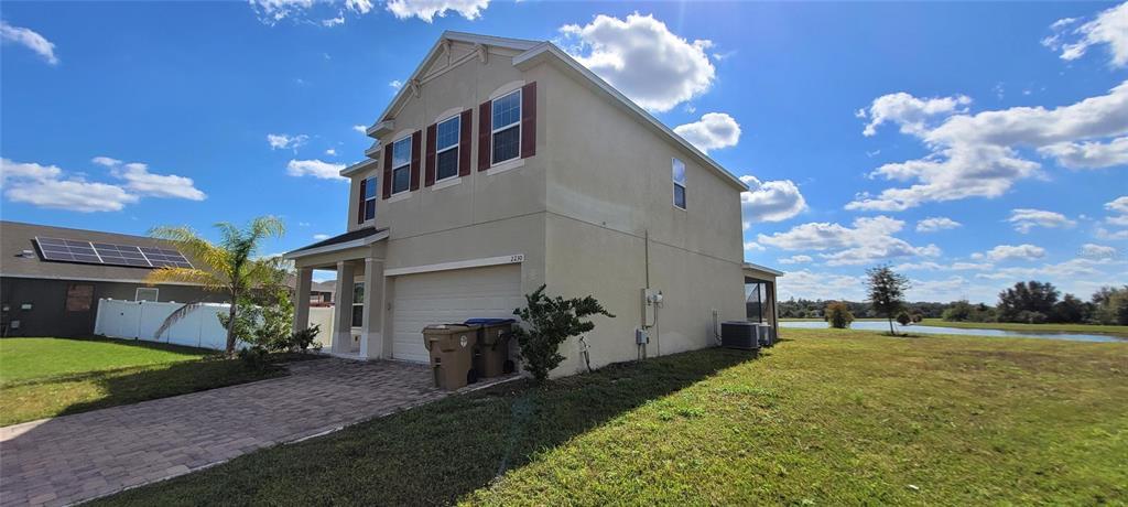 Foto del edificio - 2230 Riverglen Ct