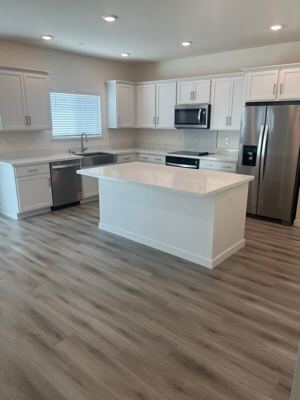Foto principal - 7105 Vail Rnch Rd