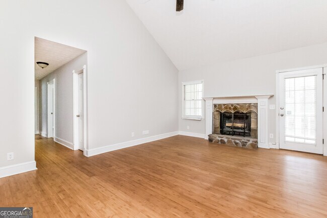 Foto del edificio - 150 Cedar Creek Ct