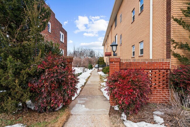 Building Photo - 4102 HVILLE 20