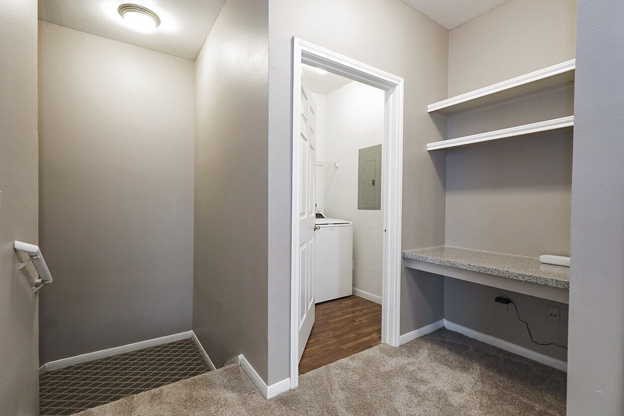 Foto del edificio - 14661 Travis St