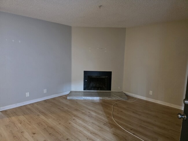 Building Photo - Broadway Apartments