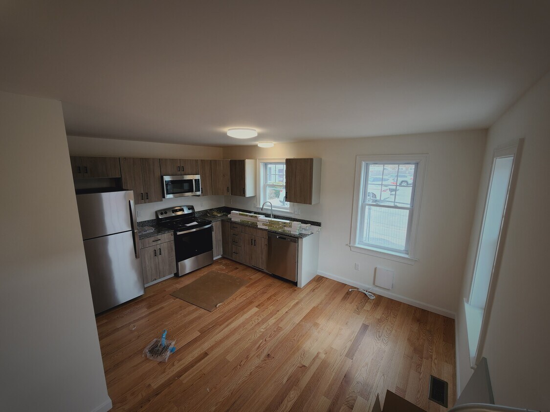 424 E Falmouth Hwy, Ea Falmouth, MA 02536 - Apartments in Ea Falmouth ...