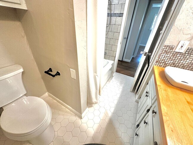 Foto del edificio - WELL MAINTAINED