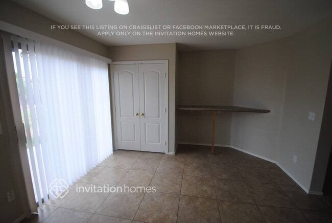 Building Photo - 114 E Beth Dr