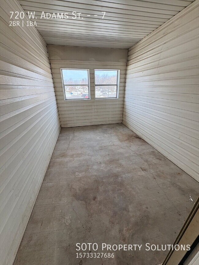 Foto del edificio - 720 W Adams St