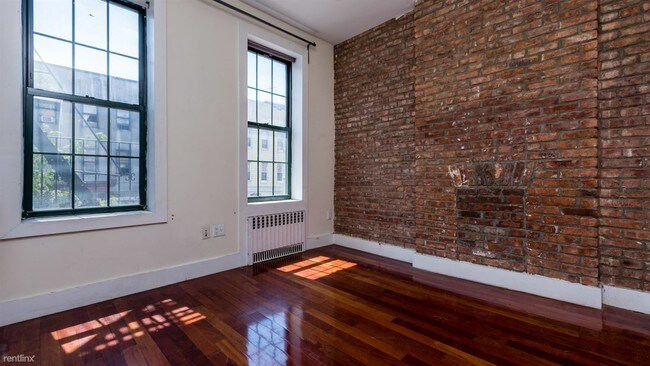 Foto del edificio - 179 Knickerbocker Ave
