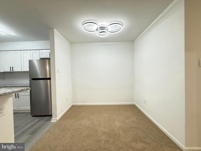 Foto del edificio - 1512 Foxmeadow Cir