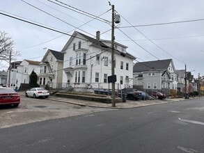 Building Photo - 30 Hawthorne St