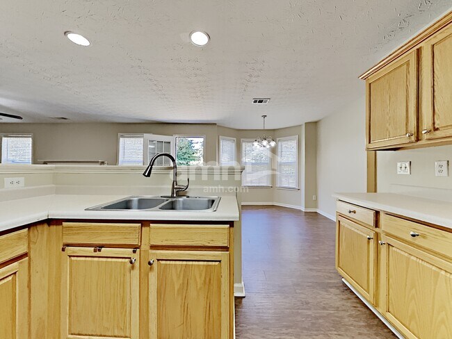 Foto del edificio - 3387 Hill Pond Dr