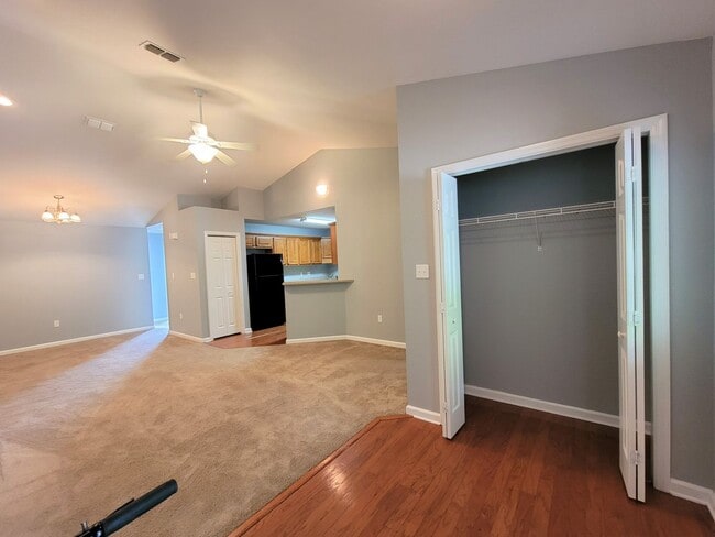 Building Photo - 1659 Quazar Rd
