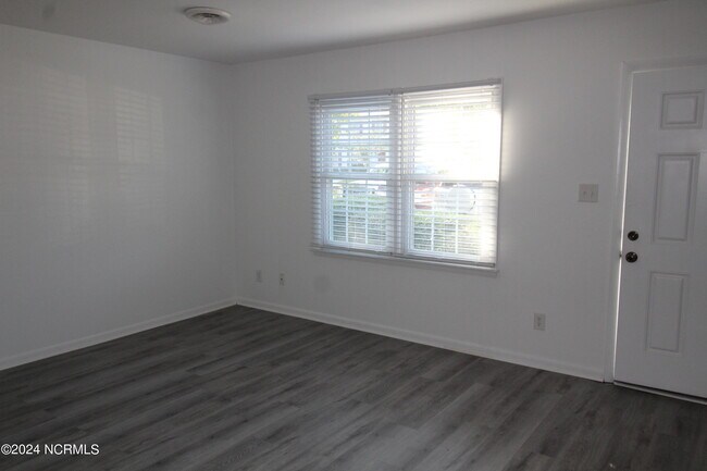 Foto del edificio - 3 Port W Ct