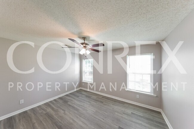 Building Photo - Come Take a Look!