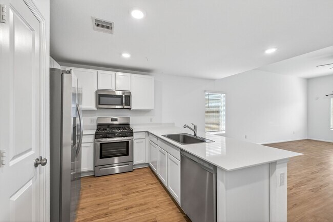 Building Photo - 1519 Twilight Grn Dr