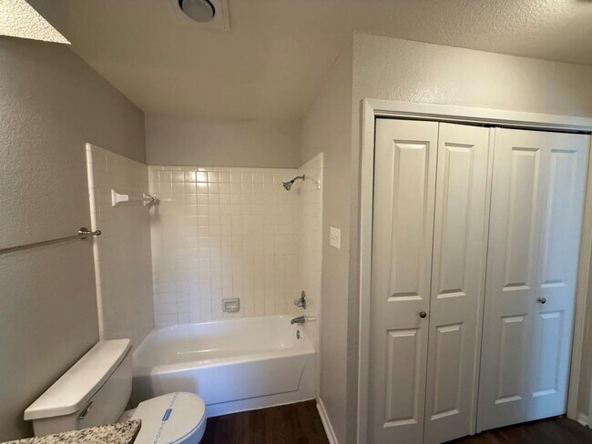 Foto del edificio - 6711 Duplex